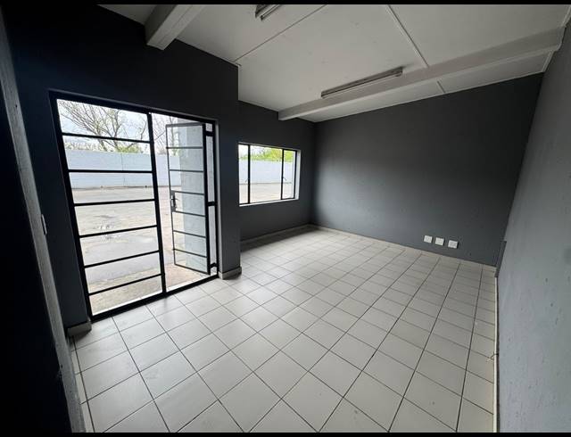 384M² WAREHOUSE TO LET IN PRETORIA INDUSTRIAL